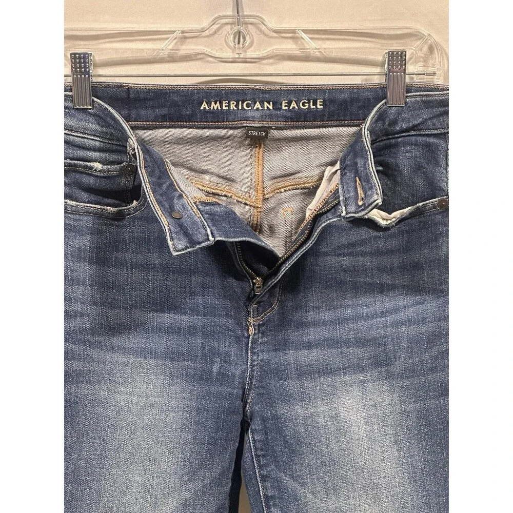 American Eagle Womens Super Hi-Rise Flare Jeans Medium Wash Blue Stretch Size 6